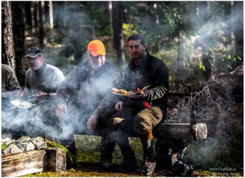 Känslan att äta efter en lång jaktdag med Leif Mannerström