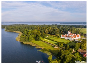 Skåne Jägarexamen vackra Bosjökloster mitt i Skåne jaktlicens